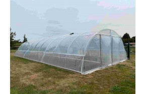 Serre largeur 6.50 m - longueur 13.50 m - surface 87.75m²