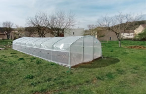 Serre de jardin moins d'1m80 de haut - longueur 7m50 | Les Serres Tonneau