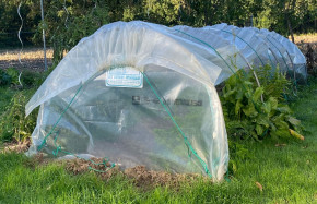 Fond Façade enterrée pour serre chenille en promotion | Serres Tonneau