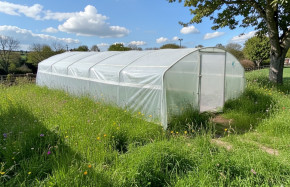 Serre de jardin moins d'1m80 de haut - longueur 7m50 | Les Serres Tonneau