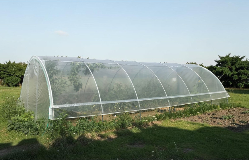 Serre Tonneau  Gothique - largeur 4.50m hauteur 2.30m - largeur de porte 1.35m - longueur 9m -