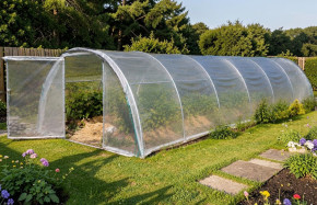 Serre TONNEAU Abri Légumes- largeur 4 m - Bâche enterrée - espace entre les arceaux 2m