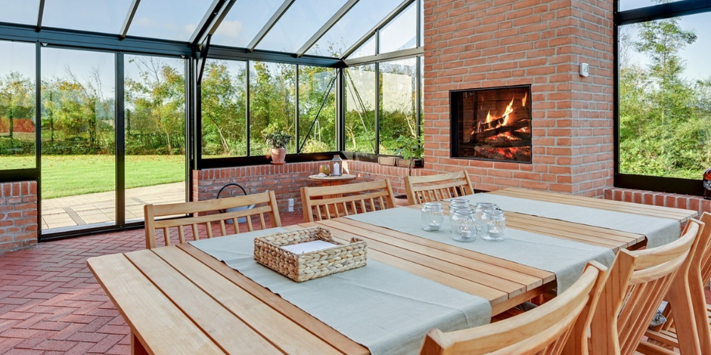 serre en verre cheminée